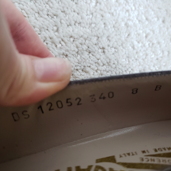 Brown leather Ferragamo Heels- Vintage! - Picture 4 of 4